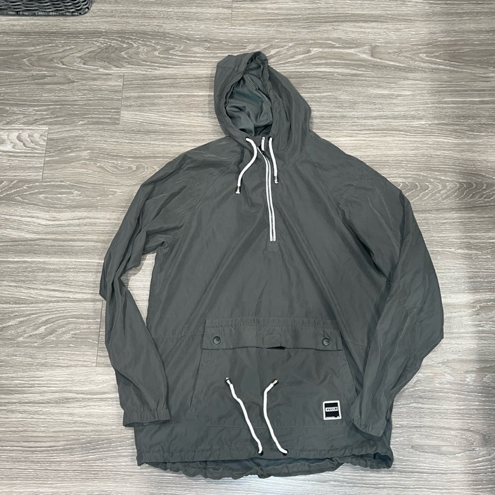 Ezekiel lightweight anorak. Size L. EUC